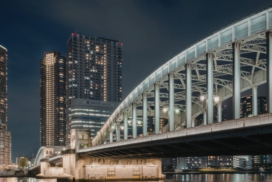 portada_marcelo_herdoiza_puentes_urbanos